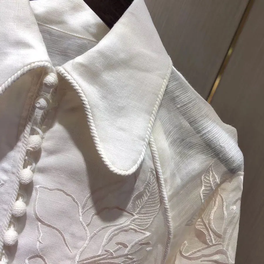 

2021 Spring Solid White Women Shirts Fashion Elegant Blouse Turn-down Collar Vacation Top Exquisite Embroidered Lace Blouse Top
