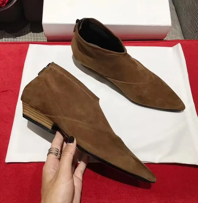 Женские замшевые ботильоны с острым носком короткие ботинки на плоской подошве