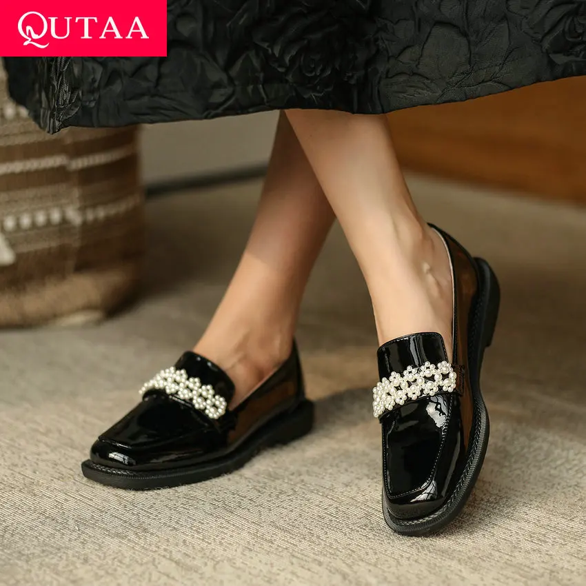 

QUTAA 2021 Cow Patent Leather Square Heel Basic Female Shoes Spring String Bead Autumn Round Toe Casual Women Pumps Size 34-39