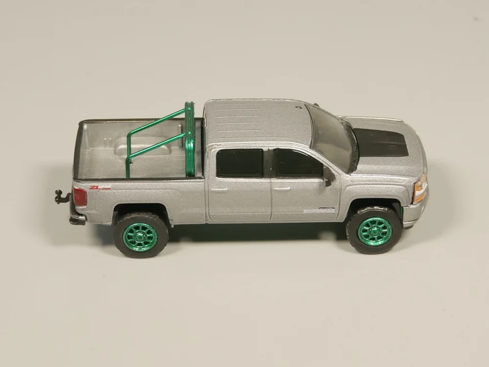 Greenlight 1: 64 2018 Chevrolet Silverado литая модель автомобиля GL100B |