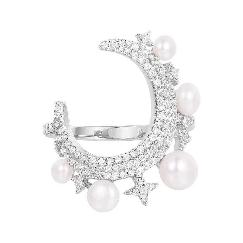 

Женское кольцо из серебра, с фианитом