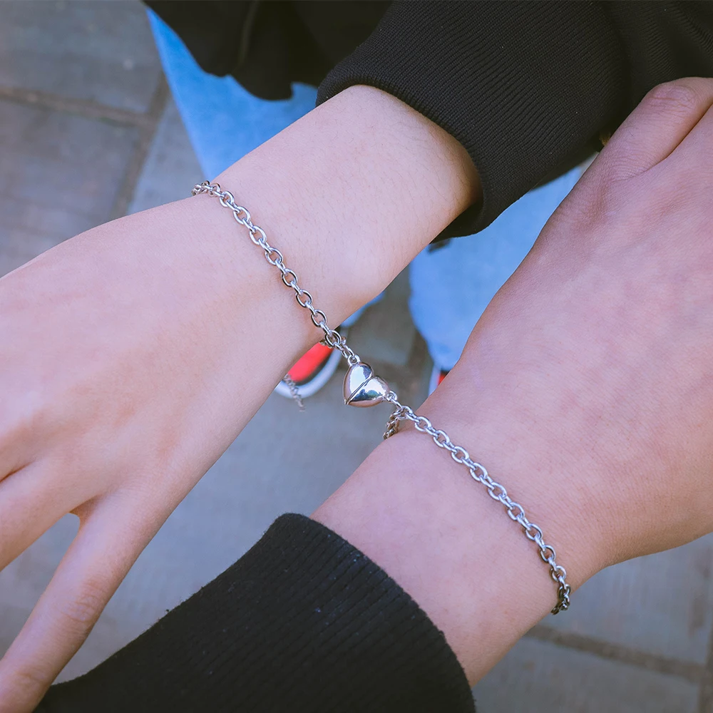 

2pcs / set simple heart magnet attractive couple Bracelet titanium steel 3mm 4mm men's women's stainless steel jewelry gifts