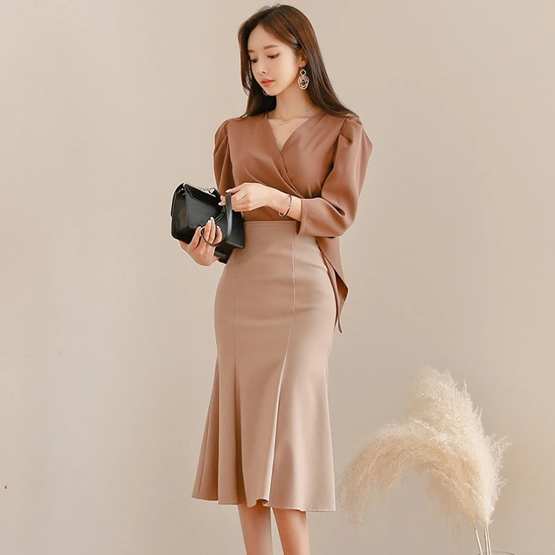 

Женский осенне-зимний элегантный комплект для женщин, офисный комплект из 2 предметов, блузка с V-образным вырезом и облегающая юбка-годе