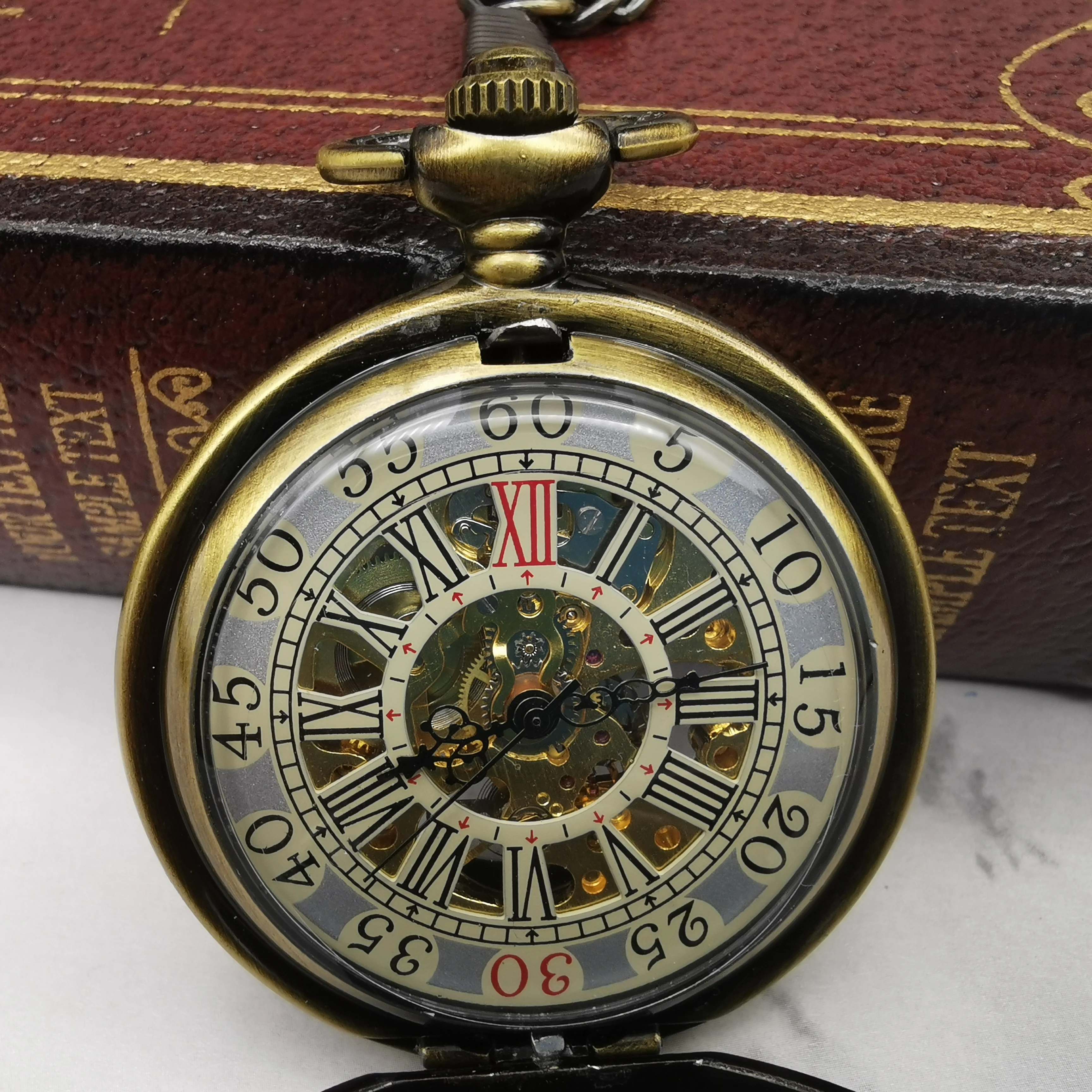 Fashion Classic Bronze Mechanical Hand Wind Pocket Watch Pendant Fob Chain For Men Women Gifts PJX1433