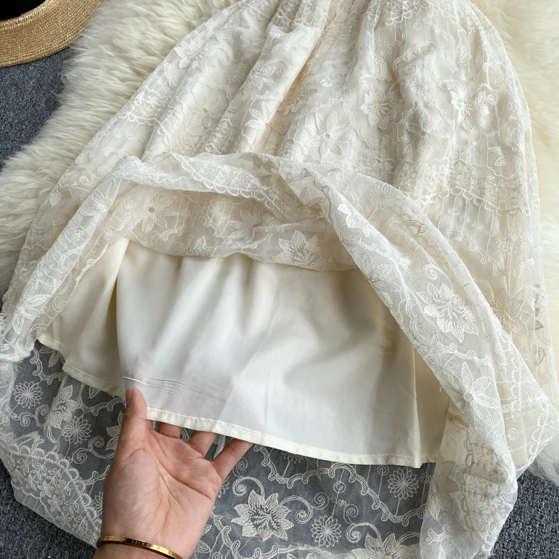 

French Sweet Lace Dress Women's Summer New Bowtied Spaghetti Strap Sleeveless High Waist Holidays Party Sexy Backless Dress Robe