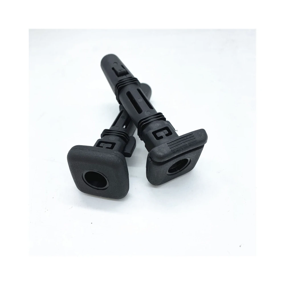 

Направляющая для подголовника автомобильного сиденья имеет прямоугольную головку и квадратную трубку, внутренний диаметр трубки 12,8 мм