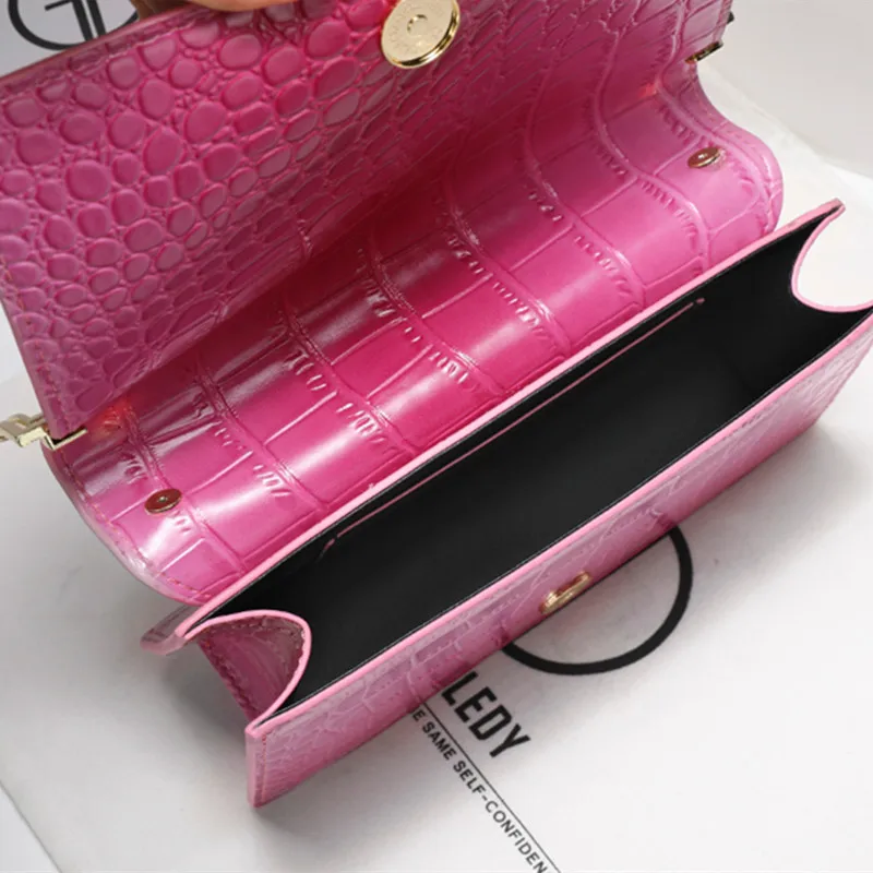 

Famous Luxury Brand Pearl Baguette Bag 2021 New Fashion High-quality Leather Shoulder Bag Ladies Purse and Handbag Sac De Luxe C