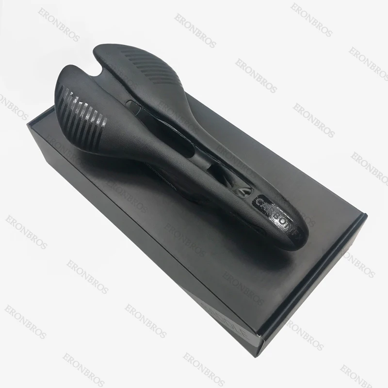 biack biack Ultralight Selle full Carbon Saddle Bicycle vtt racing seat Wave Road Bike Saddle for men sans cycling Seat mat bike Spare Parts - Цвет: biack biack