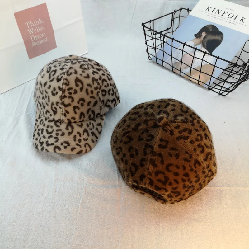 

202009-shi9108 fashion Autumn winter keep warm Leopard grain baseball hat women leisure visors cap