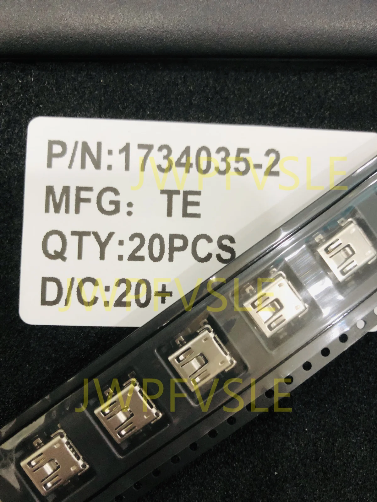 Разъем 1734035-2 USB - mini B 2 0 5-позиционное поверхностное крепление прямоугольный |