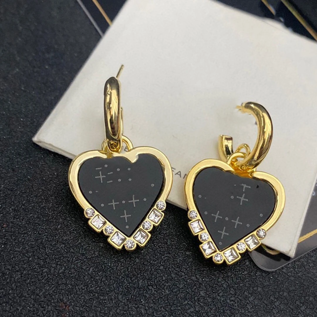 

2021 Hot Trend Brand Black Love Heart Cross Embellished Earrings Ear Studs Everyday Wear Versatile Jewelry Atmosphere Banquet