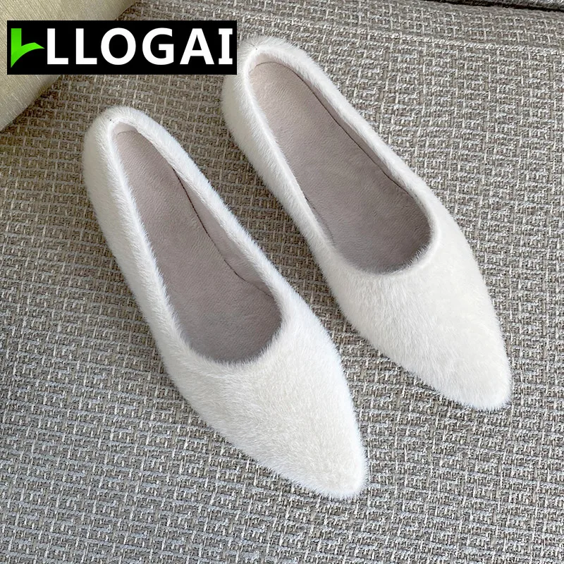 

LLOGAI Winter Women's Shoes Plush Ladies Flat Shoes Simple Outdoor Casual Women Shoes Shallow Mouth Pointed Toe Boat Shoes Woman