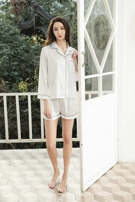 Satin Silk Pajamas for Women Long Sleeve Pyjamas Set and Shorts Homewear Pajamas Sleepwear Pjs Women Solid V-Neck Pijamas Set