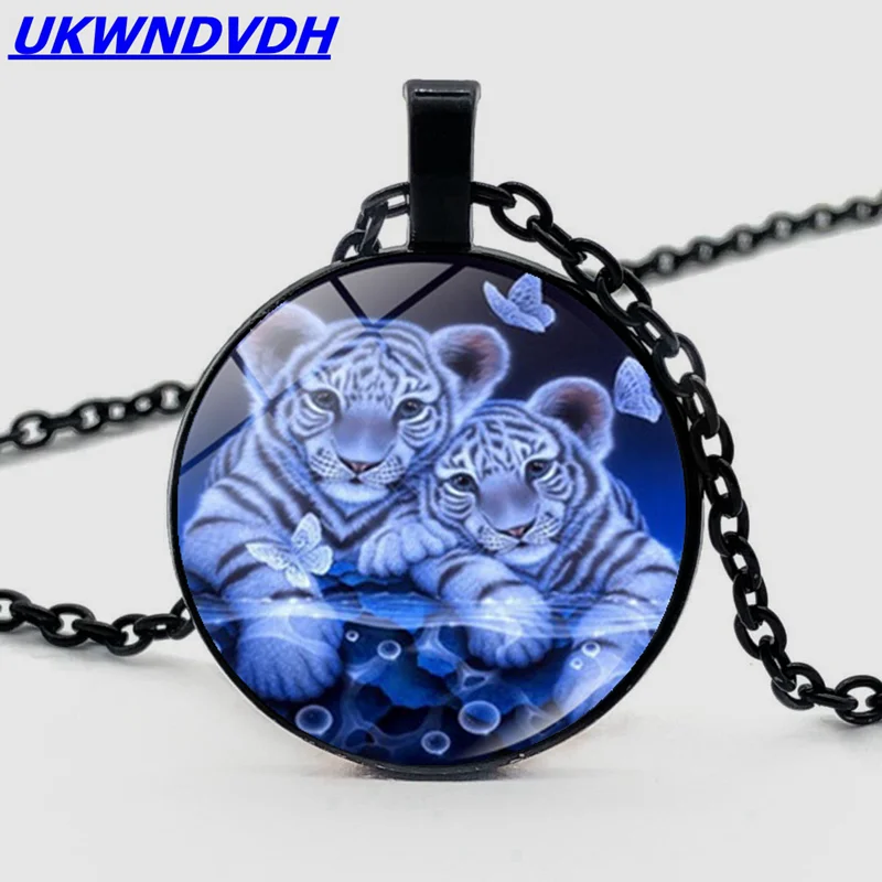 

Male tiger and tigress necklace bump glass alloy pendant fashion creative personality necklace