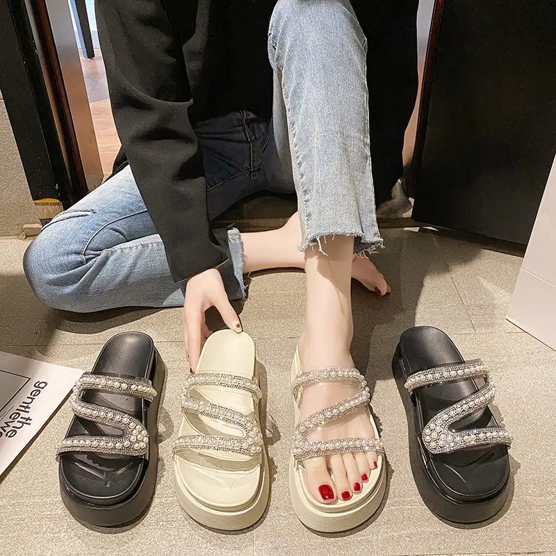 

Flat Shoes Female Glitter Slides Ladies' Slippers Platform Med Slipers Women Fashion Jelly 2021 Luxury Summer Soft Casual Rubber