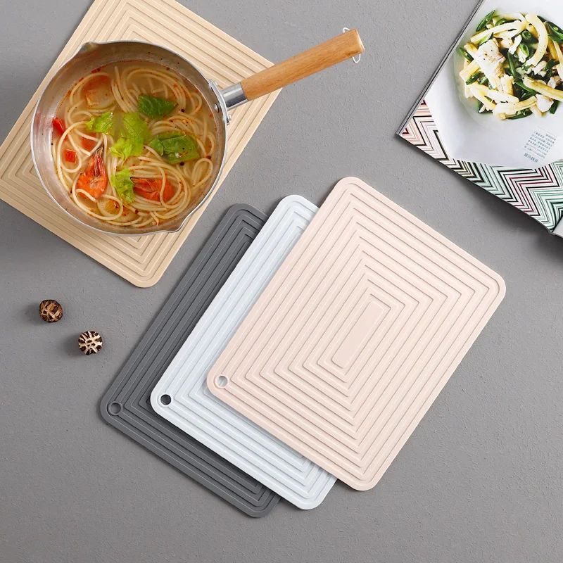 

Nordic красочные большие горки квадратный прочная силиконовая подставка для бутылок изоляции столовых жаропрочная посуда BF50CO