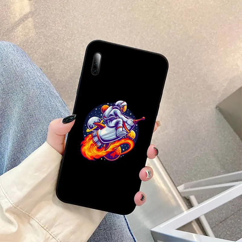 

Cartoon Astronaut Phone Case For Xiaomi pocophone F1 mi10lite 5 8se pro note2 3 6 8explorer 9t a2lite Cover Fundas Coque