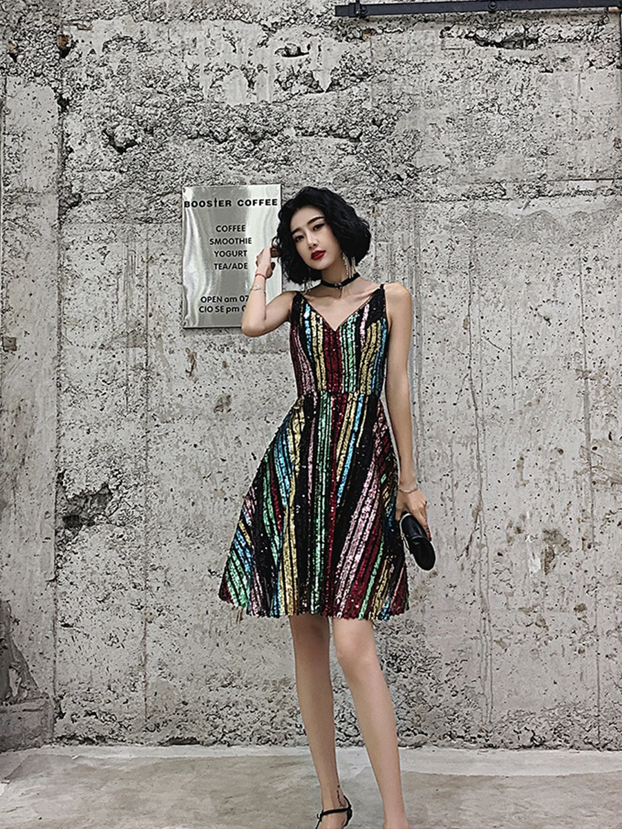Это Yiiya Выпускные платья Eelgant длиной до колена vestidos de gala Блестящие Блестки v-образный вырез слинг женское торжественное платье размера плюс E1430