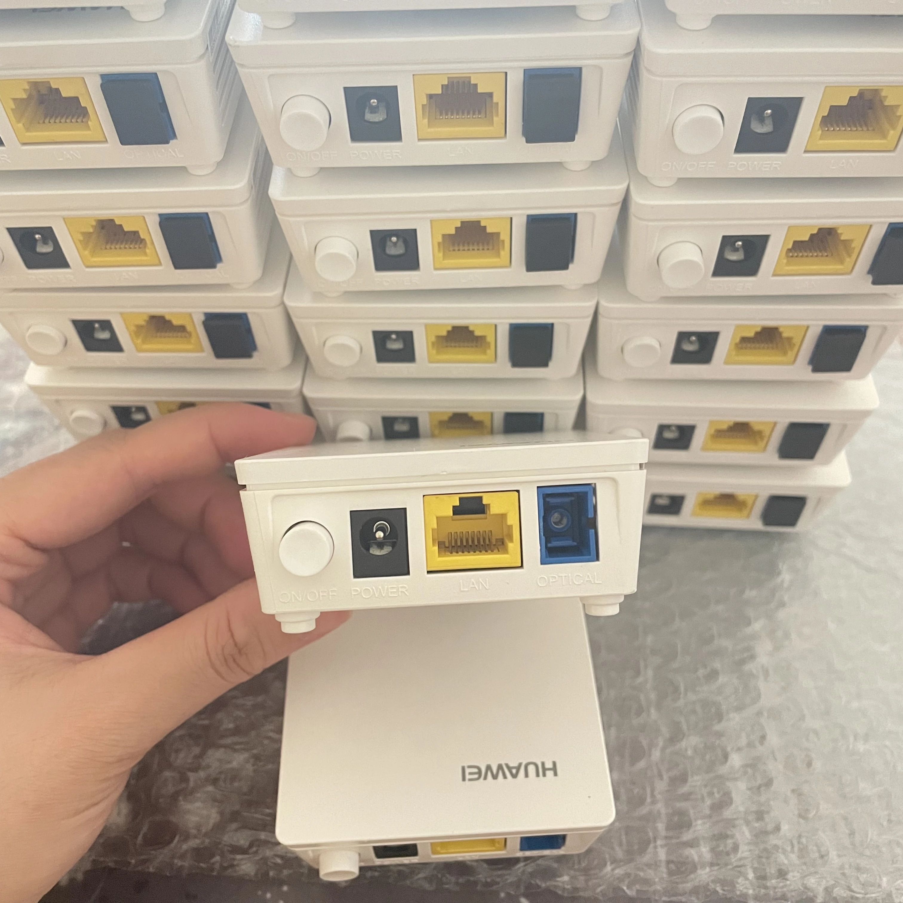 

10 шт. huawei Epon ONU HG8010H ftth волоконно-оптический б/у маршрутизатор ONT OLT, 17-летняя версия