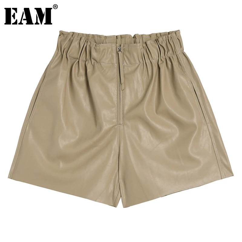 

[EAM] Women Pu Leather Casual Black Wide Leg Shorts New High Waist Loose Fit Trousers Fashion Tide Spring Summer 2022 1DE2137