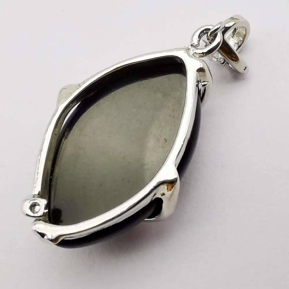 Подвеска с черным искусственным бисером подвеска в виде лошадиного глаза