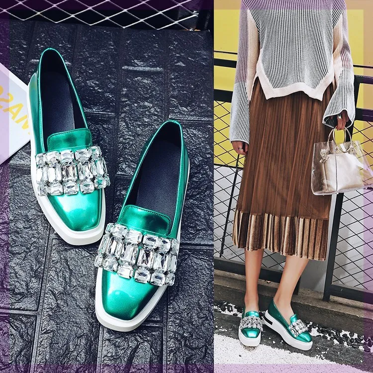 

Crystal Korean Shoes Shallow Mouth Casual Female Sneakers Slip-on Low Heels Women Flats Round Toe Rhinestone 2020 Slip On Dress