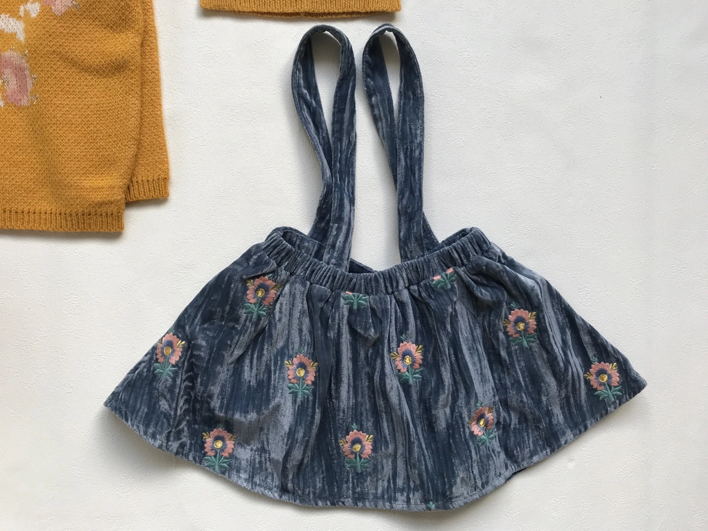 Детские юбки 2019 бренд Lou & M Новинка Осень зима милые с цветочной вышивкой для