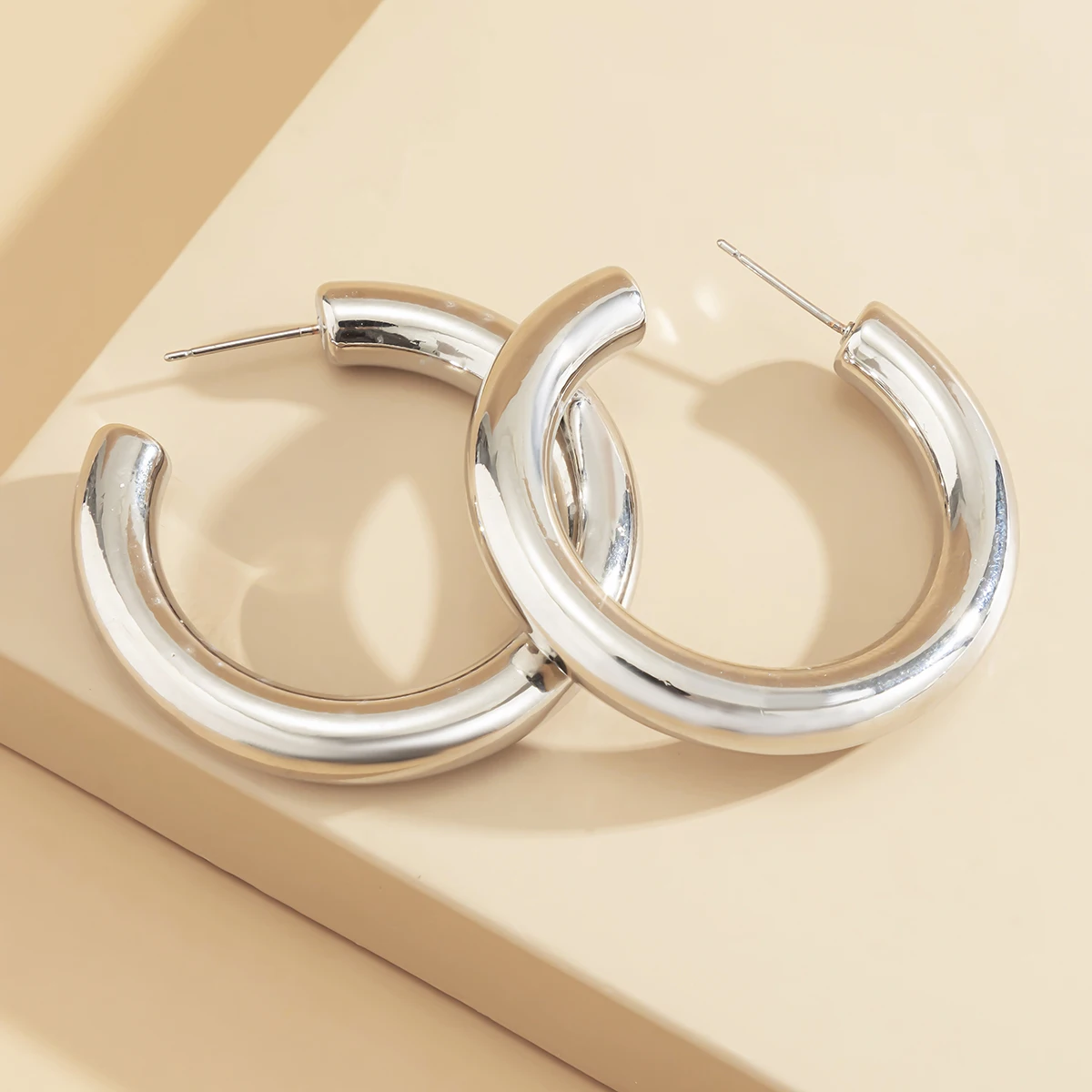 

SHIXIN Punk Thick Hoop Earrings for Women Fashion Big Open Circle Earrings 2021 Jewelry Trendy Large Round Earrings Female Gifts