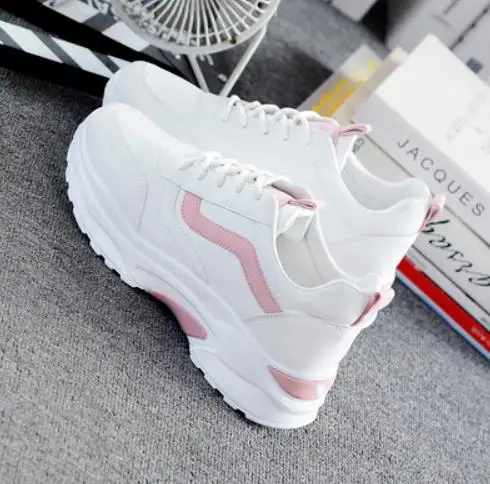 Популярные сетчатые кроссовки на шнуровке Вулканизированная обувь женская