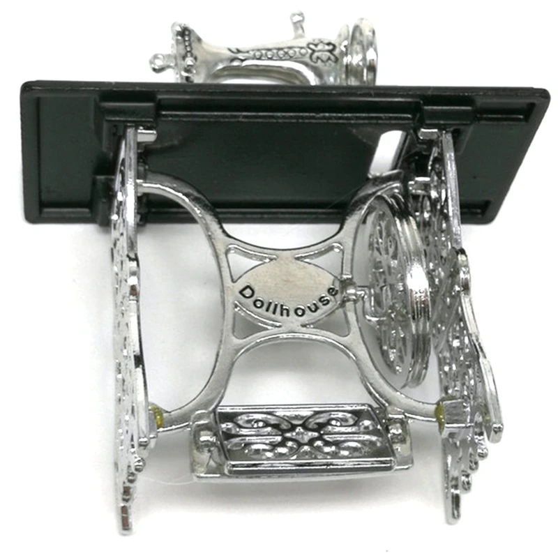 

2Pcs Mini Miniature Sewing Machine 1:12 Scale Dollhouse DIY Decoration Gift Small Sewing Machine