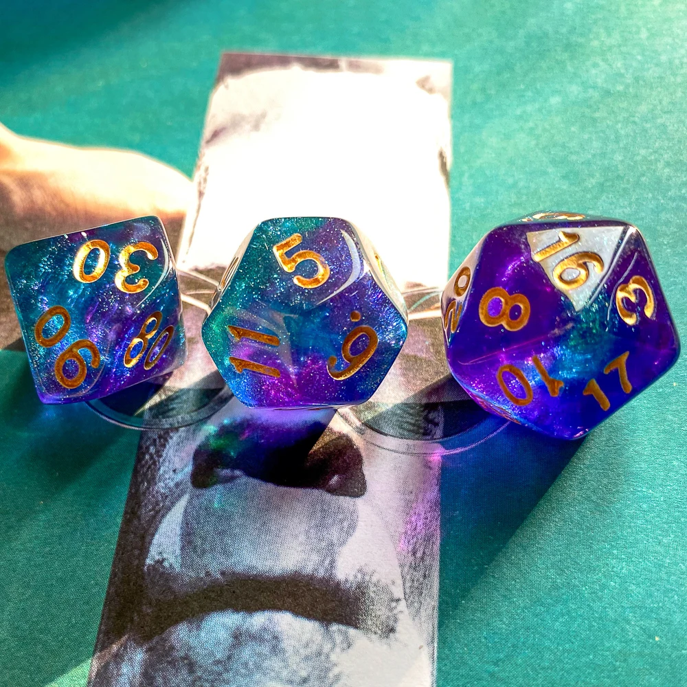 7Pcs/Set with Glitter Purple Green DND Dice Set D4 D6 D8 D10 D% D12 D20 Polyhedral for Role Playing Board Game RPG MTG | Спорт и
