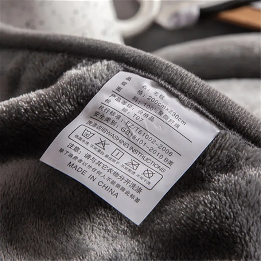 ZHUO MO 180*200cm Coral fleece blanket luxury warm large size bedding cover quilt winter for home Wedding Bed sheets | Дом и сад