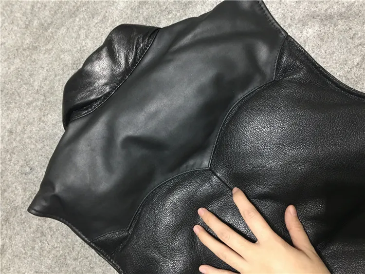 В японском стиле 2021 Зимняя мода для мужчин из натуральной овечьей кожи на утином