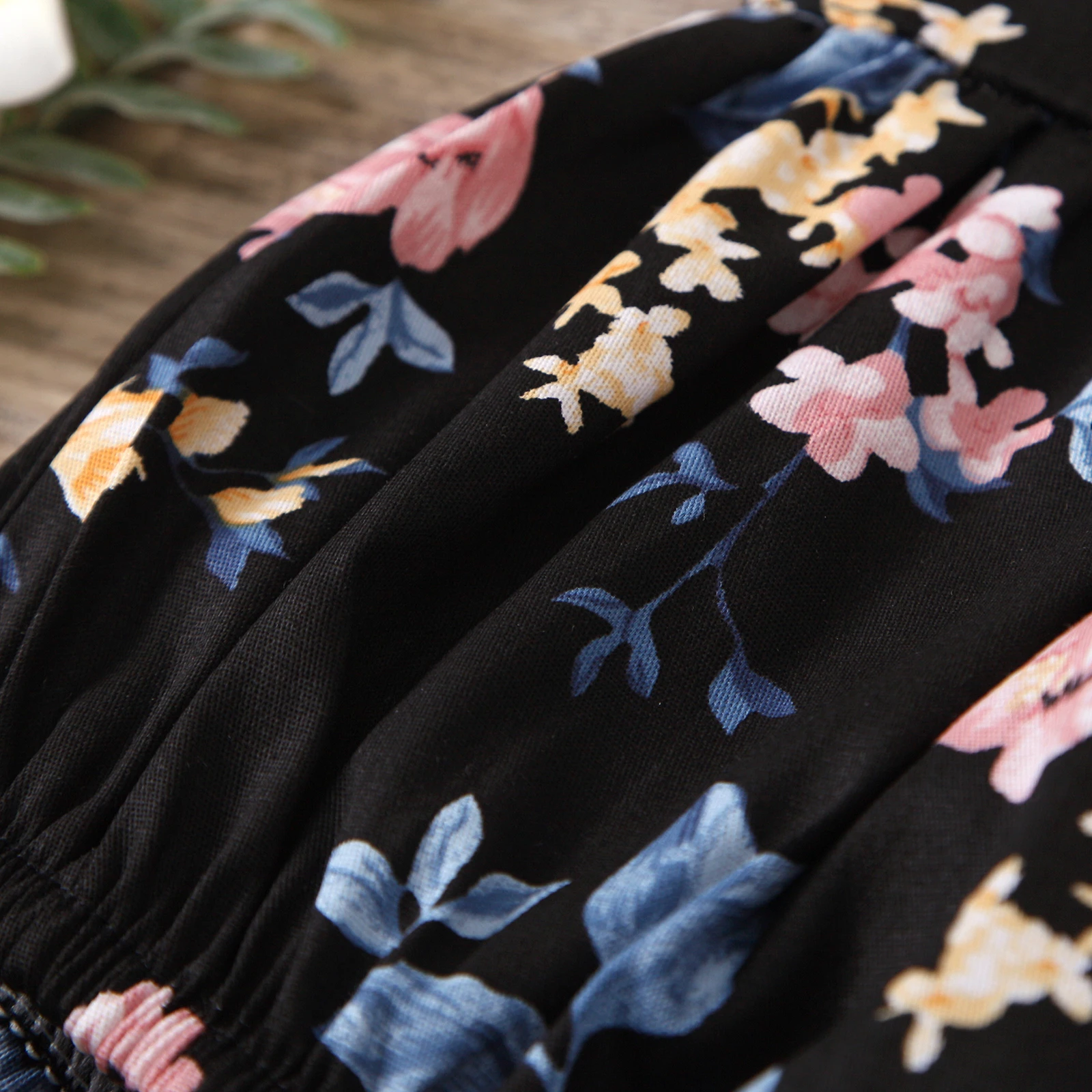 

Baby Girls Casual Suspender Jumpsuits Fashion Flower Print Round Neck Bow Spaghetti Strap Lace-Up Triangle Romper 0-24 M Summer