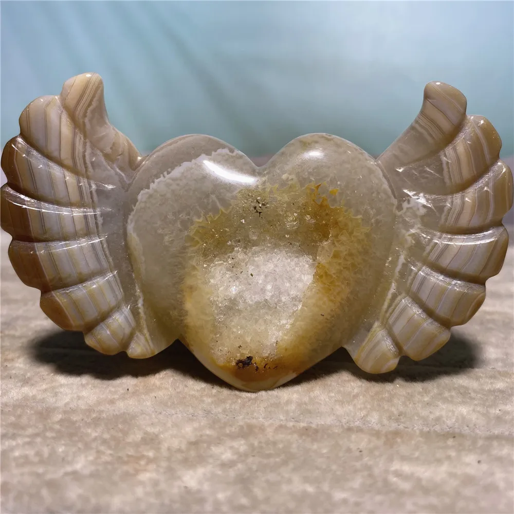 

Agate Natural Stones Crystals Healing Geode Heart Of The Angels Wing Spiritual Reiki Statue Ornaments For Home Decoration Room