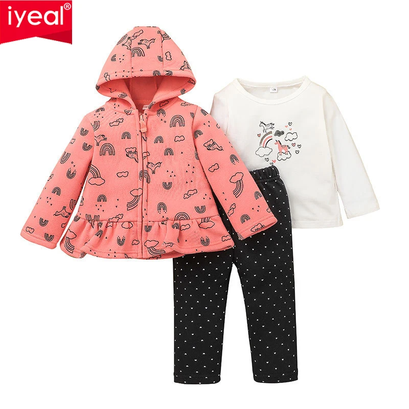 

3 шт., футболка с длинным рукавом и круглым вырезом, куртка с капюшоном и штаны