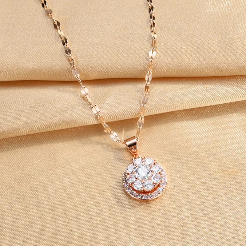 

Rotatable Necklace Female Rotating Pendant Zircon Titanium Steel Fashion Clavicle Chain 2021 New Trend
