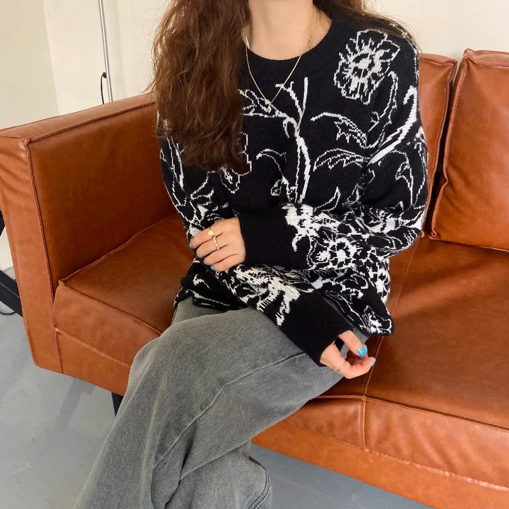 

Asymmetric Chic Women Knitted Sweater Fashion Retro O-Neck Knitwear Floral Pattern Black Khaki Soft Korean Pullovers Loose Top