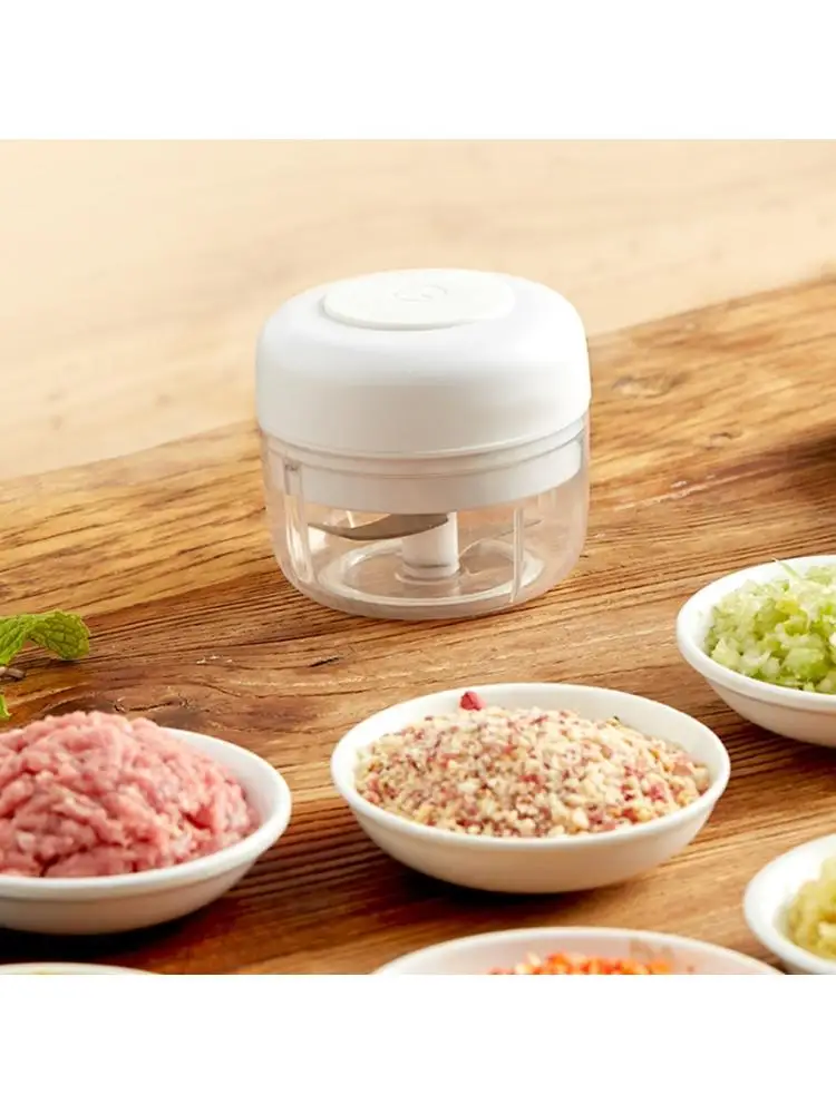 

Mini Portable Electric Garlic Chopper USB Rechargeable Food Processor Garlic