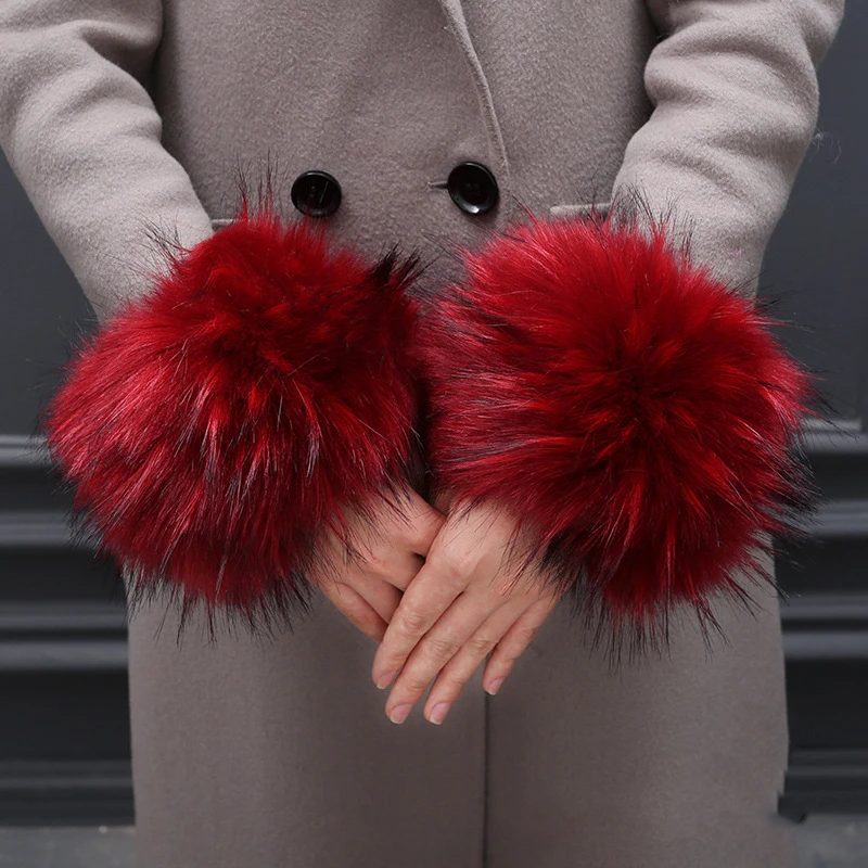 3 Winter Gloves Oversized Fur Cuffs Wrist Ring Keep Warm Windproof Cuff Bracelet Cute Wrist Set Hand Cuff Women Fingerless Gloves - Цвет: 3