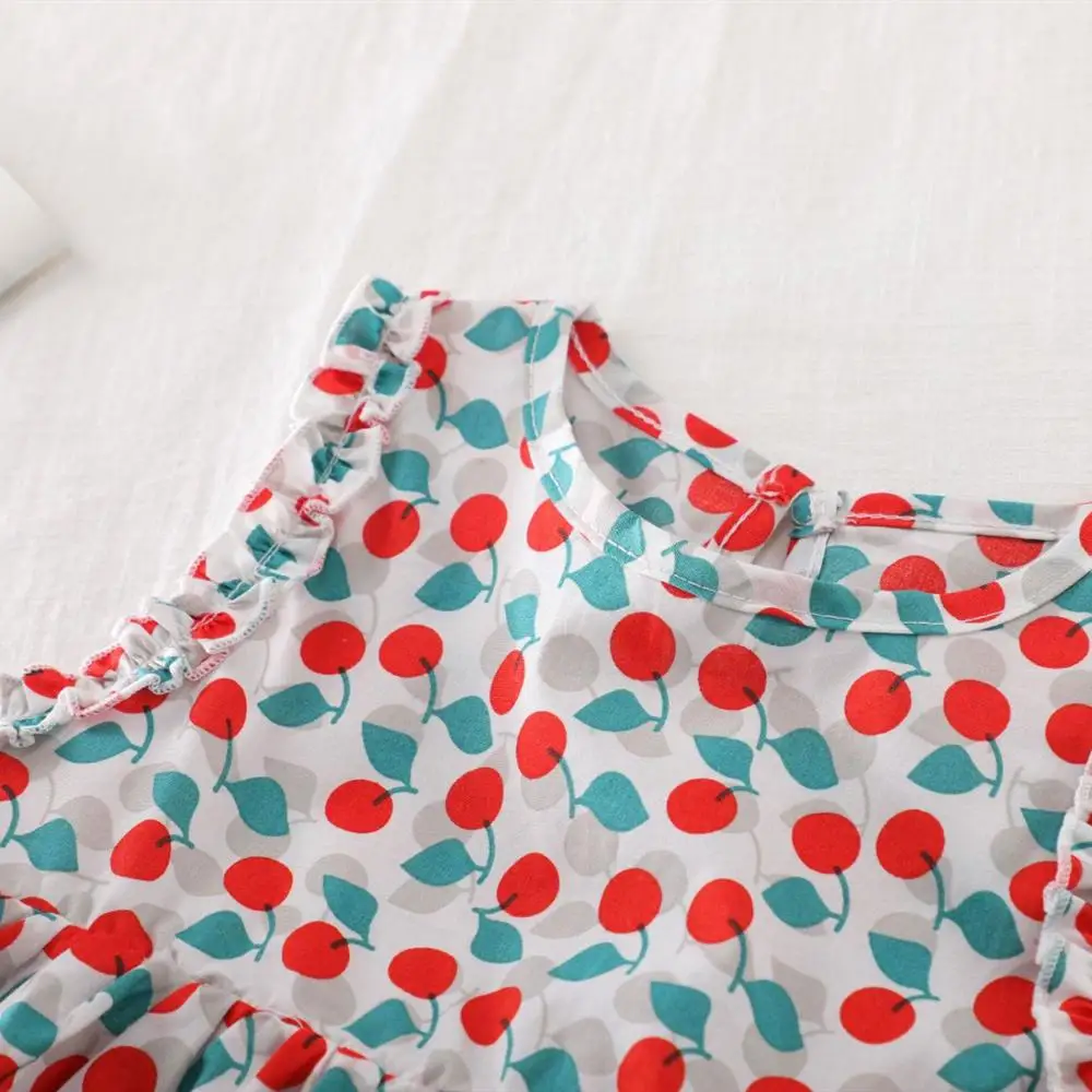 Детское платье без рукавов с вишней | Мать и ребенок