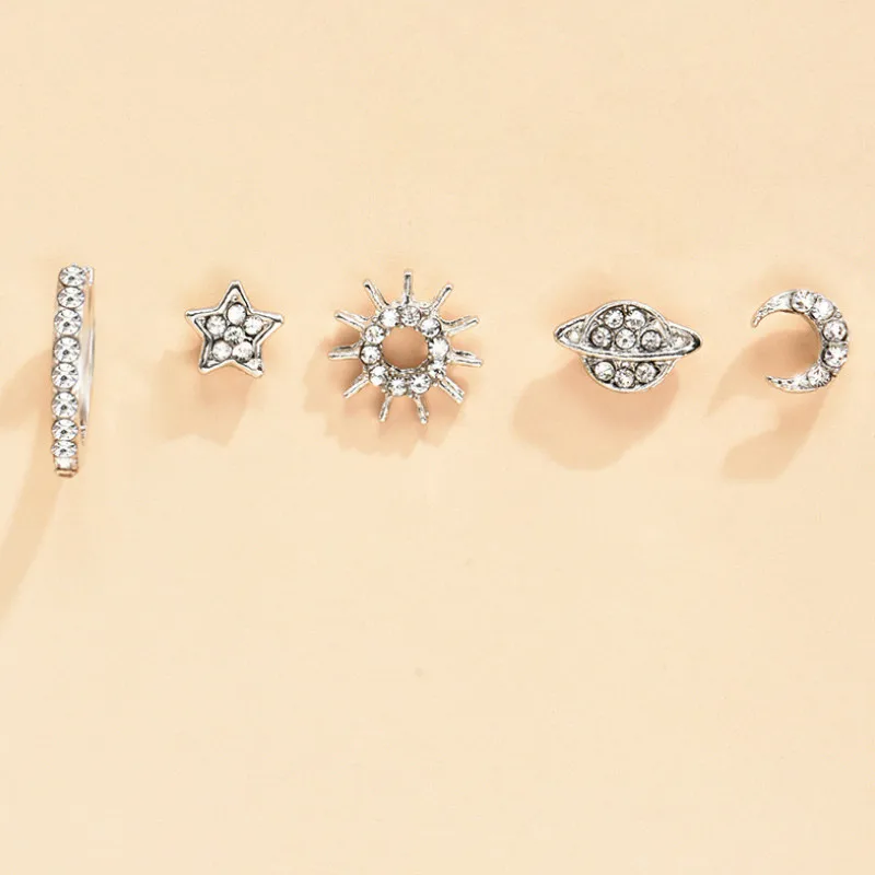 

Simple Creative Five-pointed Star Moon Stud Earrings Jewelry Accessories 2021