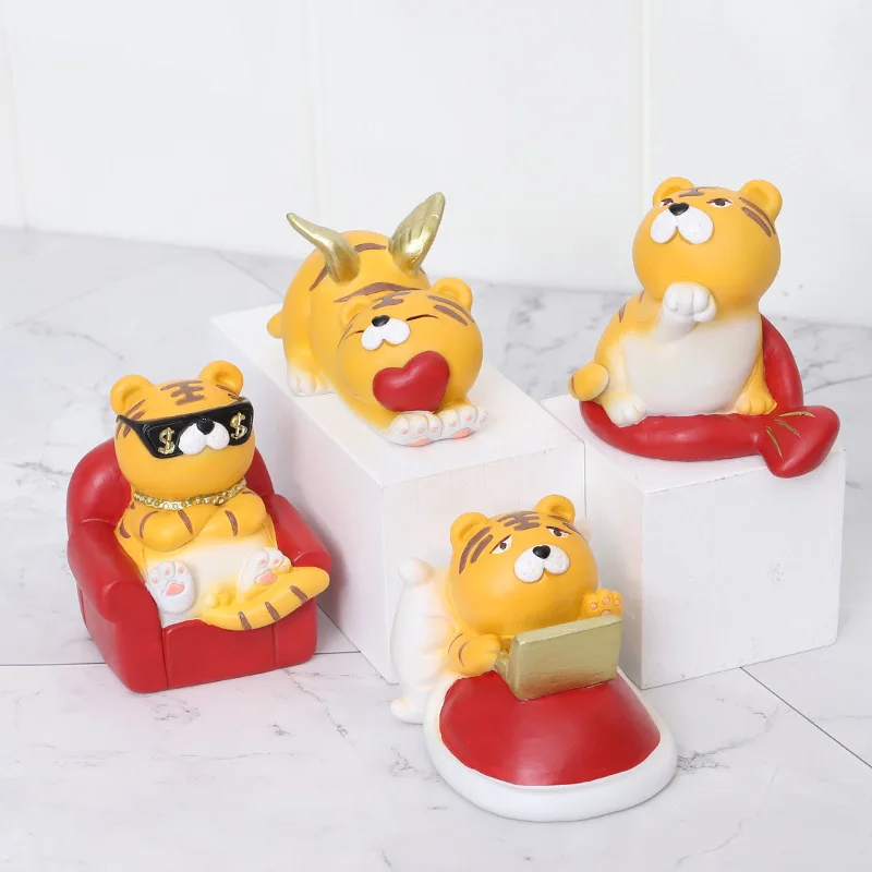 

NEW Tiger Boss Figurines Figure 2022 Symbol Chinese New Year 12 Zodiac Home Car Gaming Desk Ornaments Decoration Accessories