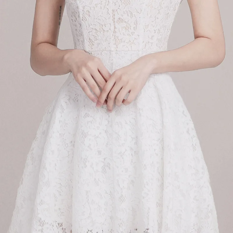 Женское винтажное мини платье Max Spri белое кружевное ТРАПЕЦИЕВИДНОЕ ПЛАТЬЕ С V