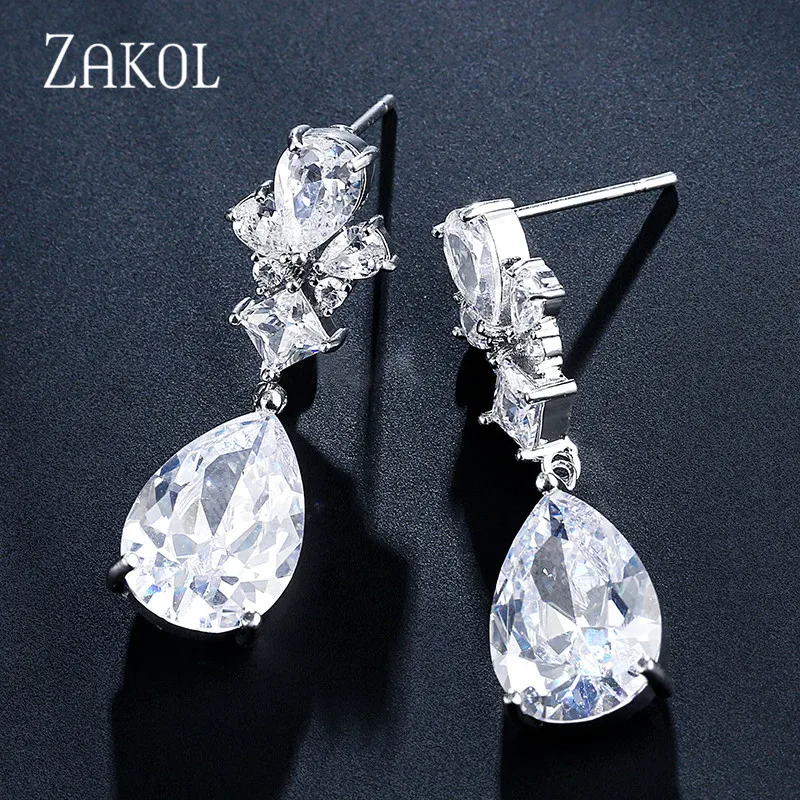 Новинка классические висячие серьги ZAKOL в форме капли воды с фианитами класса ААА
