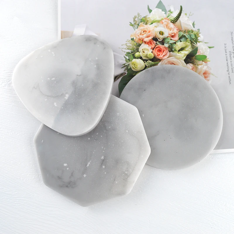 Набор подставок для чашек неправильной формы комплект из золотой фольги