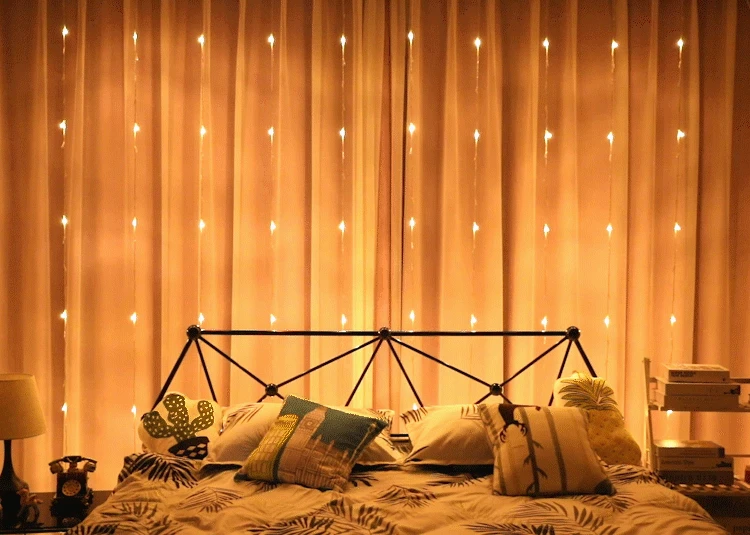 Светодиодная лампа гирлянда метеоритный дождь 320