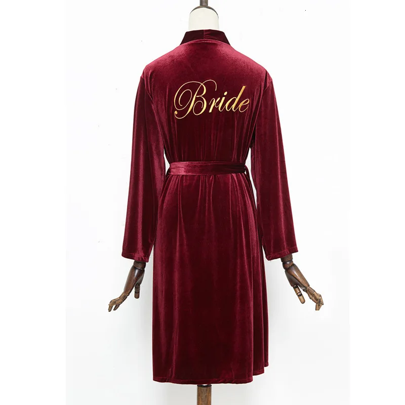 Свадебное платье подружки невесты Группа Золотой Бархат халат кардиган макияж