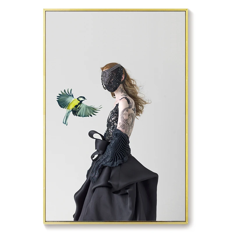 

Modern Fashion Angel Girl Canvas Painting Gold Feather Poster and Prints Nordic Wall Art Decorative Picture for Hotel Home Decor