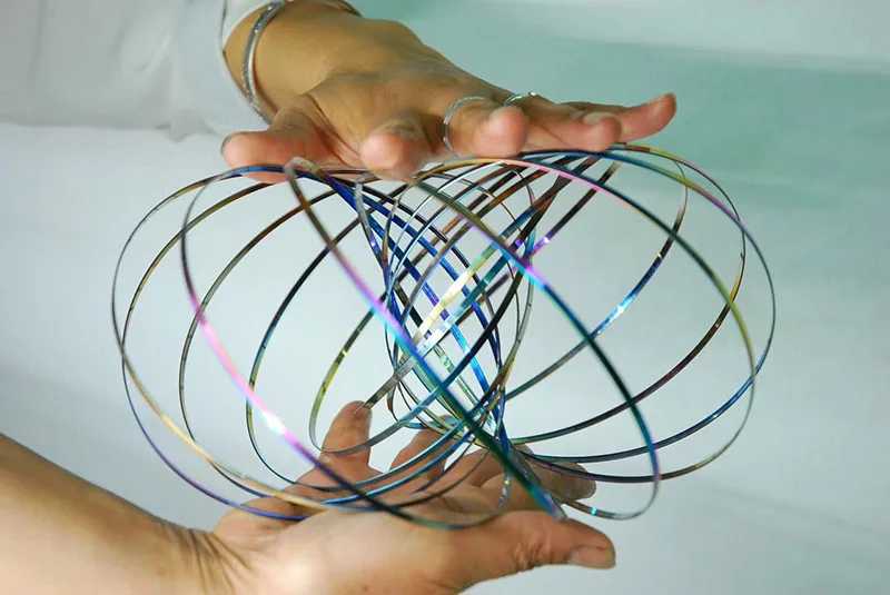 Новая красочная цветочная игрушка потрясающее кольцо игрушки кинетическая